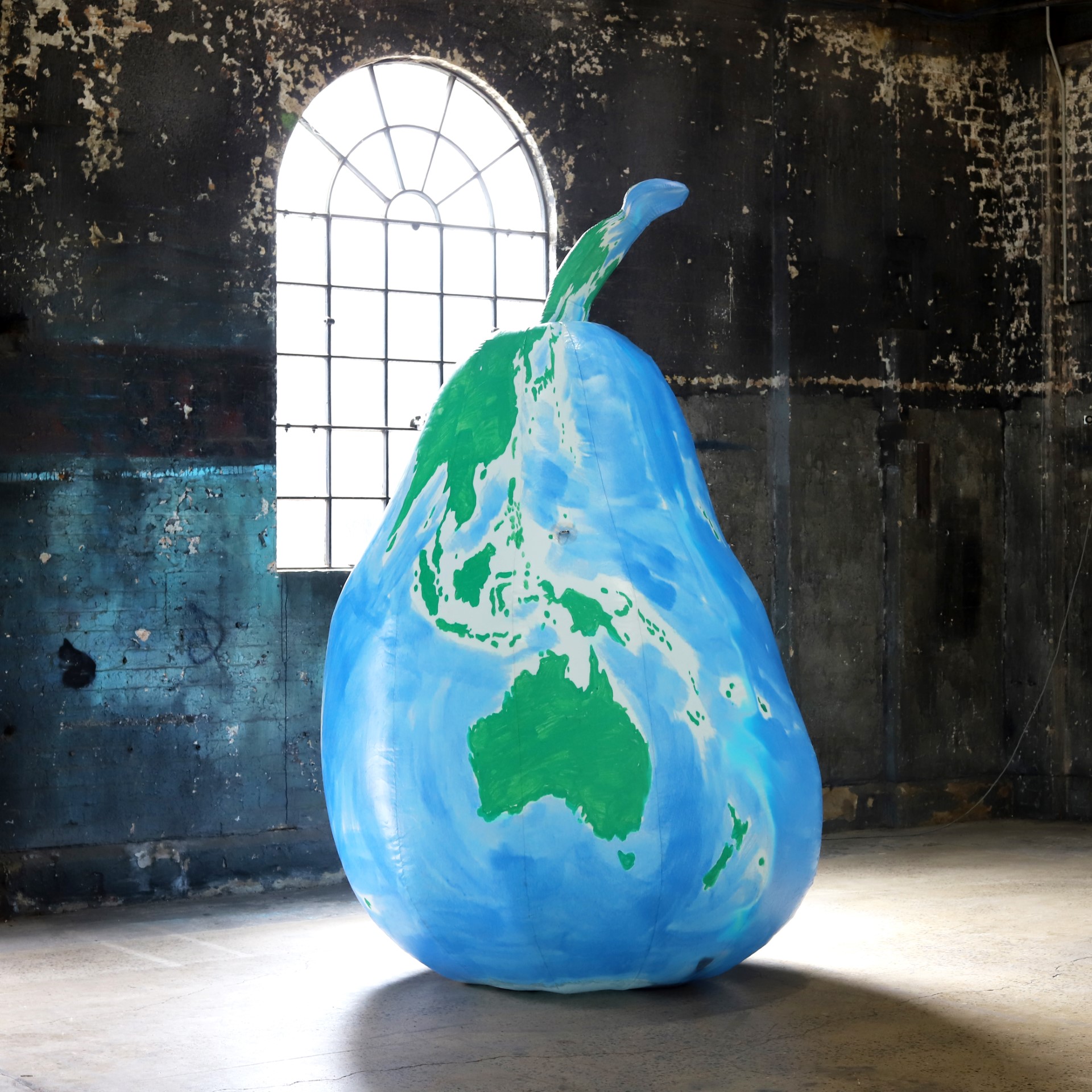 Kenny Pittock,  The World’s Gone Pear Shaped, 2022